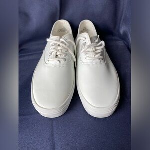 Doc’s White Flat Bottom Upper Leather Casual Comfort Shoes Women’sSz 11W VTG
